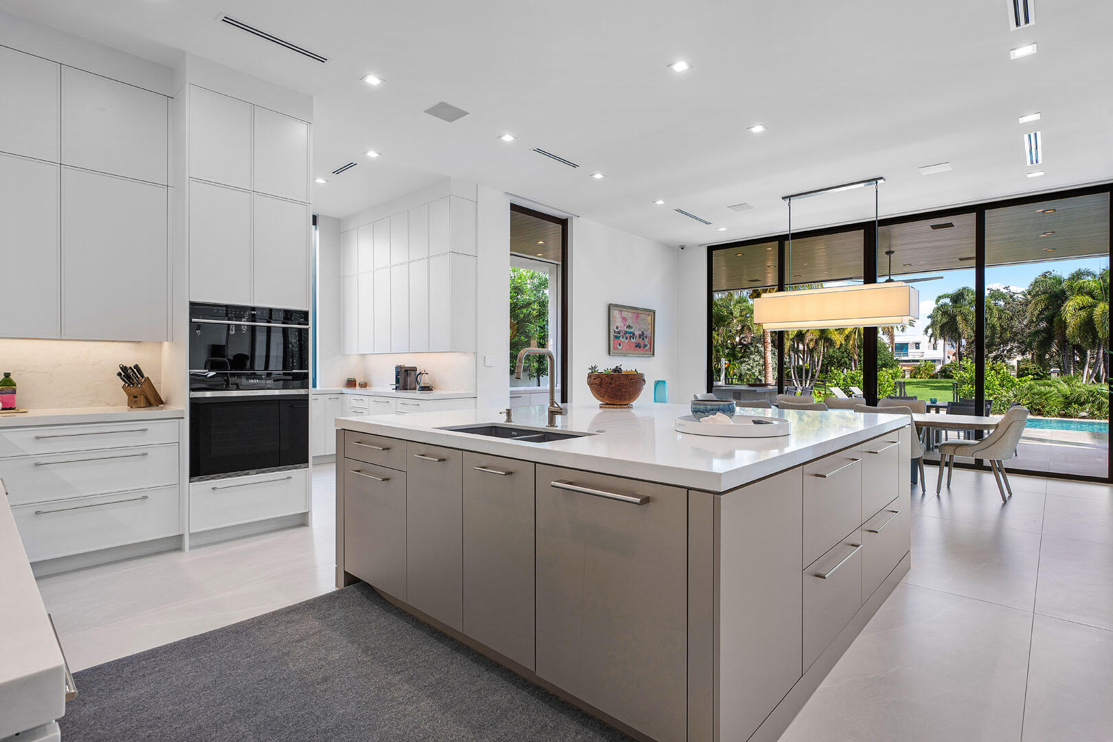 ROYAL PALM YACHT & COUNTR - Residential