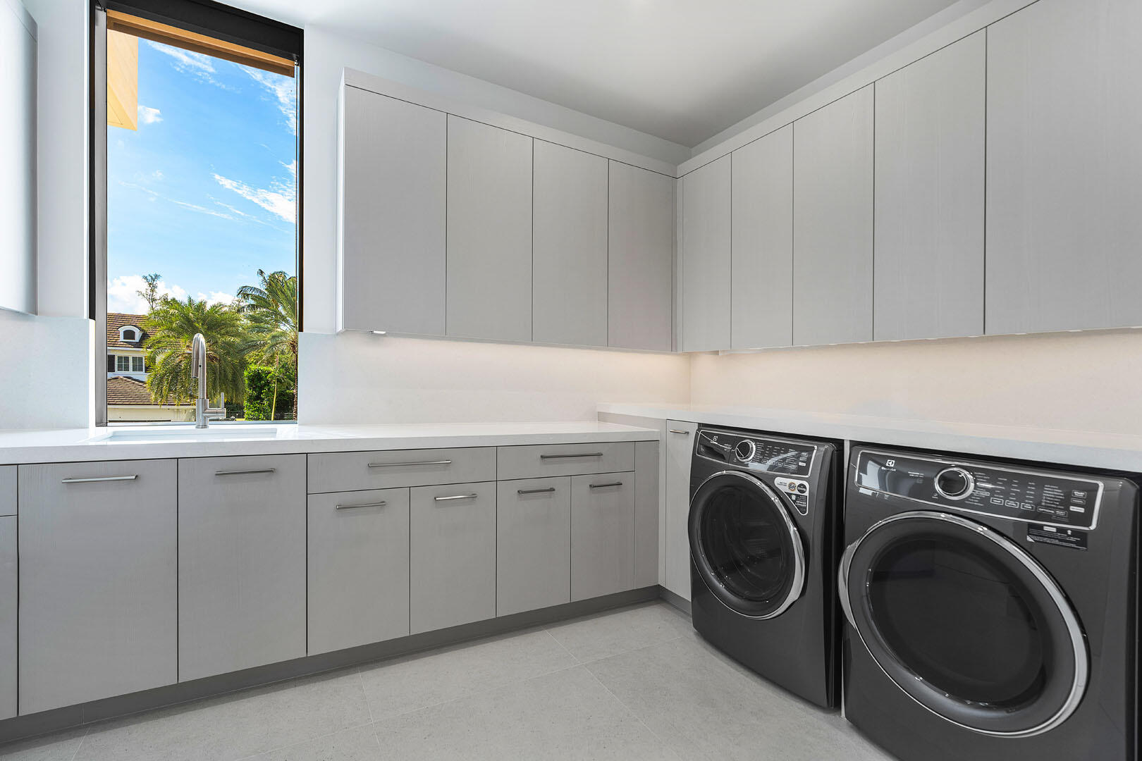 ROYAL PALM YACHT & COUNTR - Residential