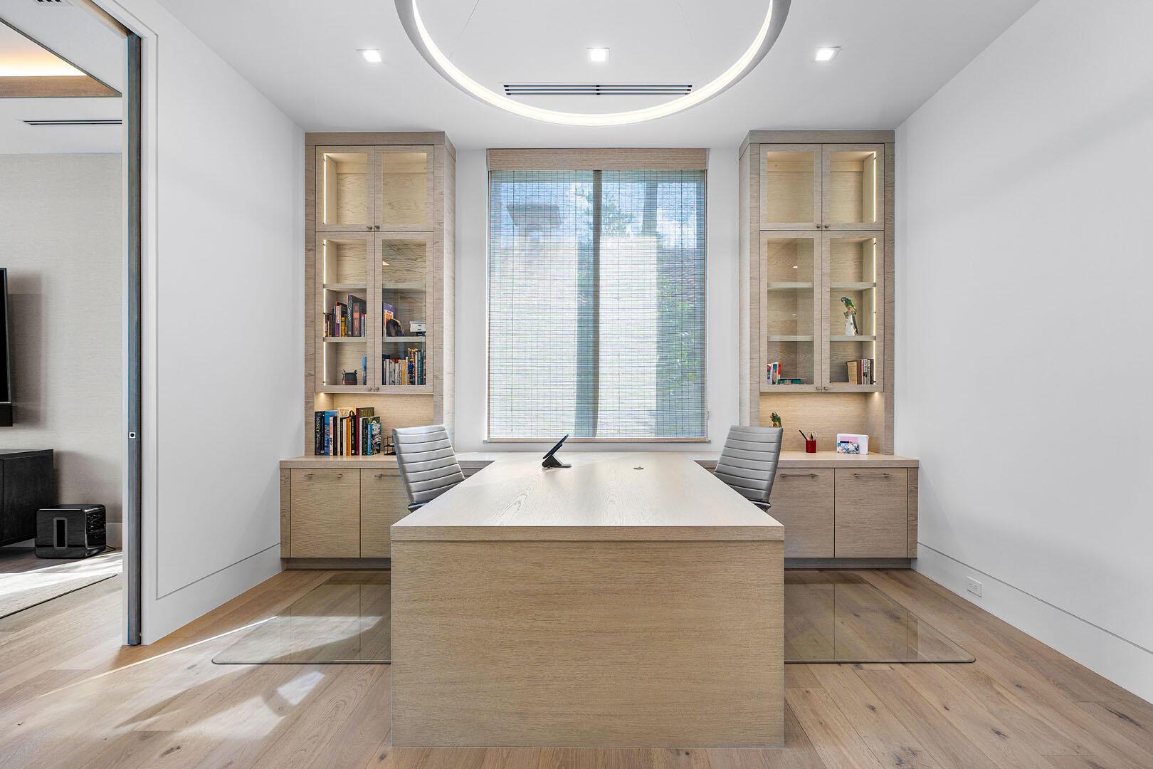 ROYAL PALM YACHT & COUNTR - Residential