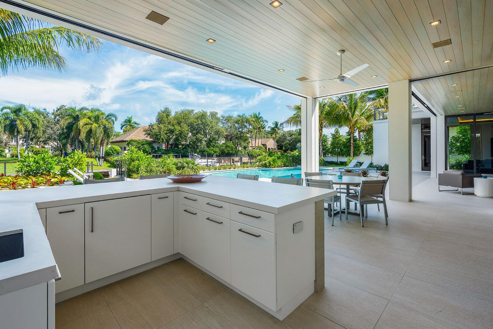 ROYAL PALM YACHT & COUNTR - Residential