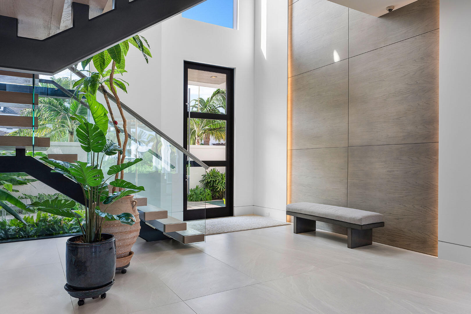 ROYAL PALM YACHT & COUNTR - Residential