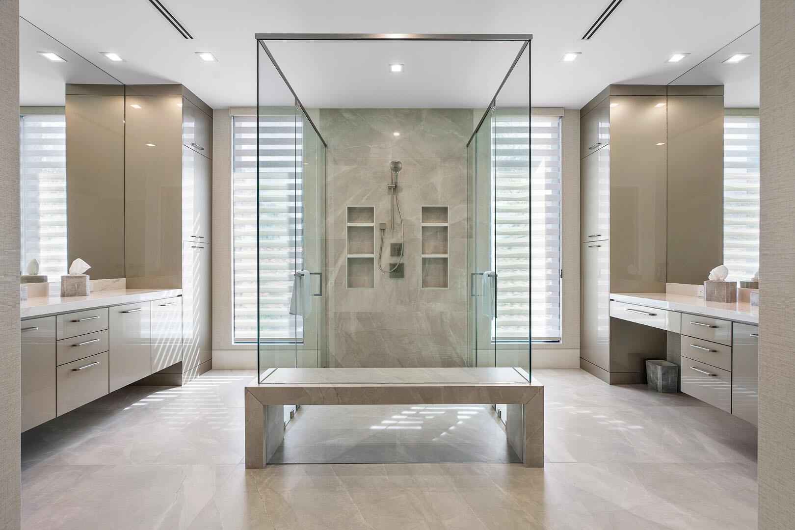 ROYAL PALM YACHT & COUNTR - Residential