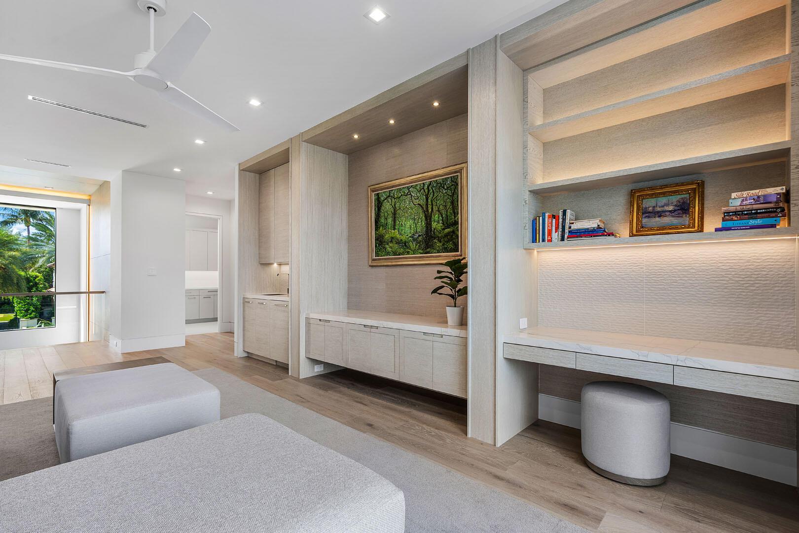 ROYAL PALM YACHT & COUNTR - Residential