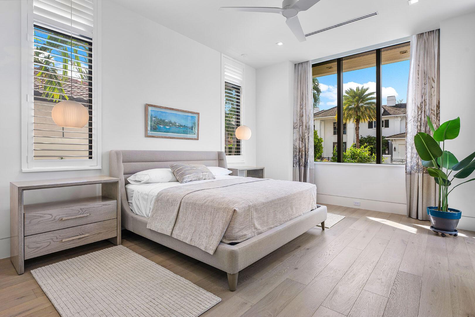 ROYAL PALM YACHT & COUNTR - Residential