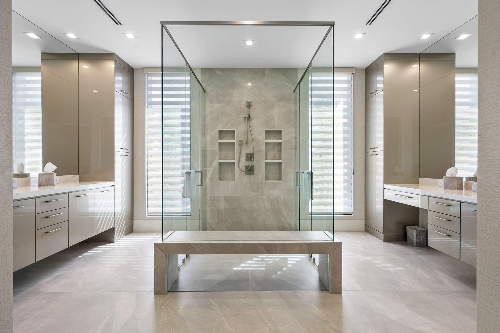 ROYAL PALM YACHT & COUNTR - Residential