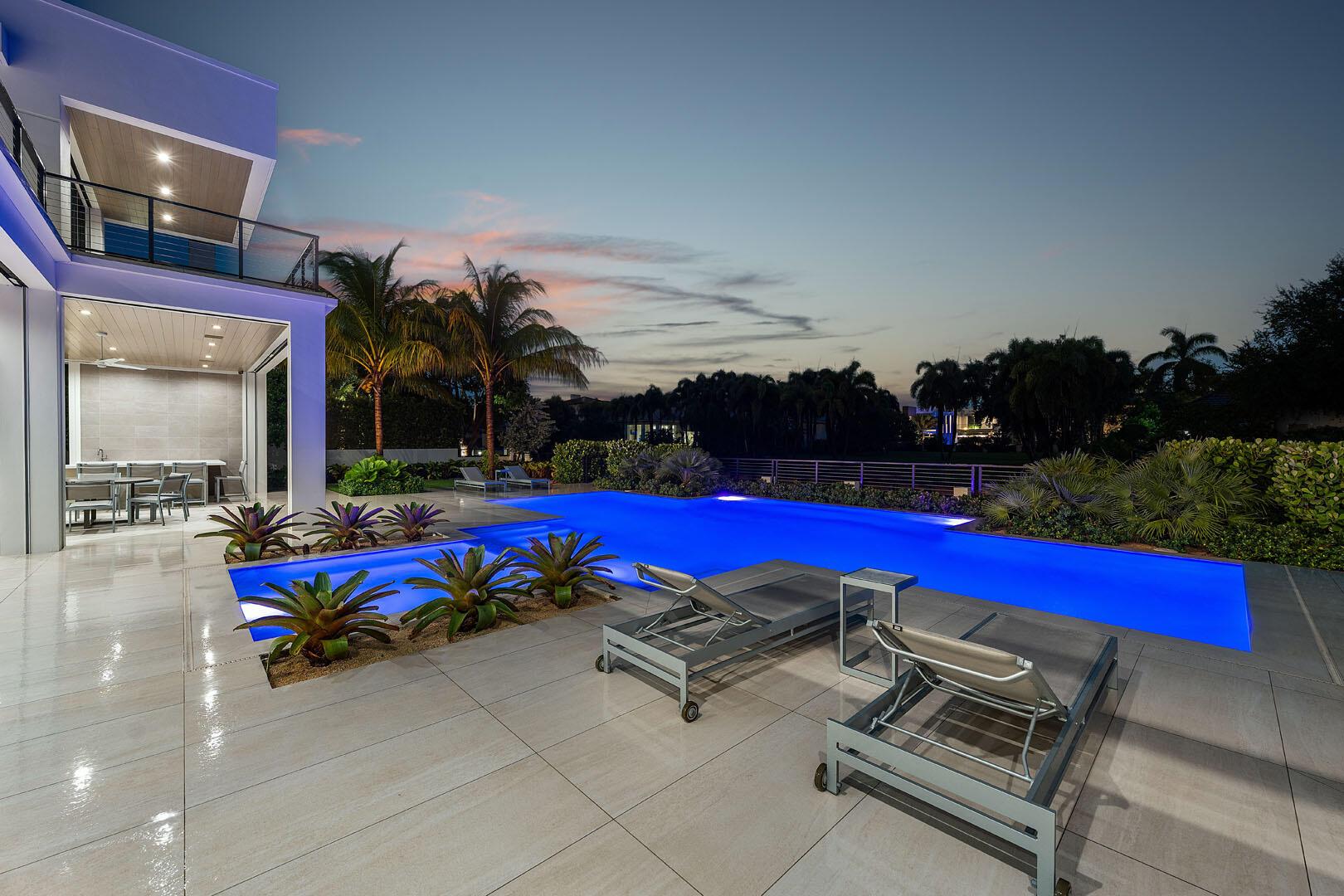 ROYAL PALM YACHT & COUNTR - Residential