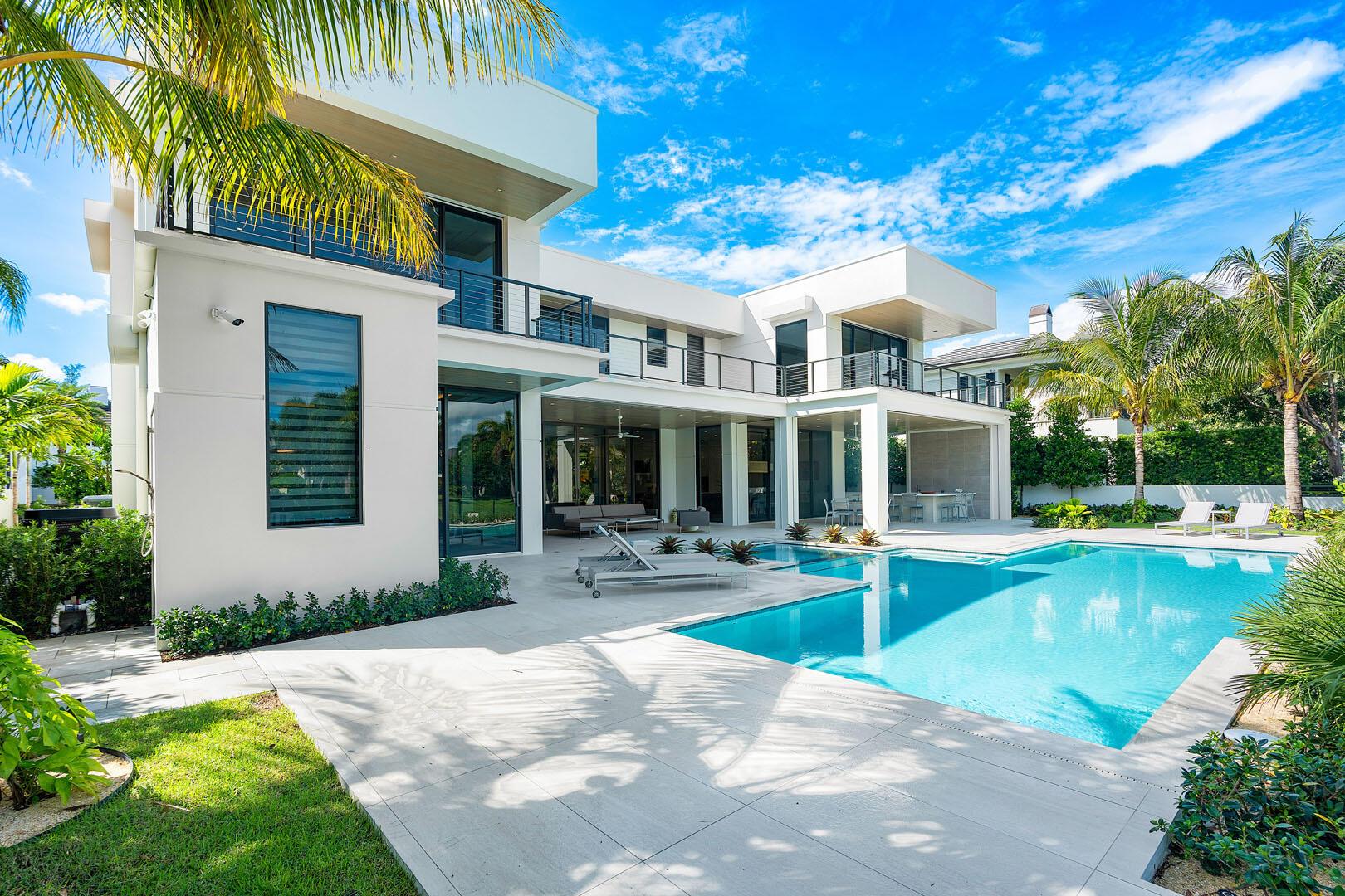 ROYAL PALM YACHT & COUNTR - Residential