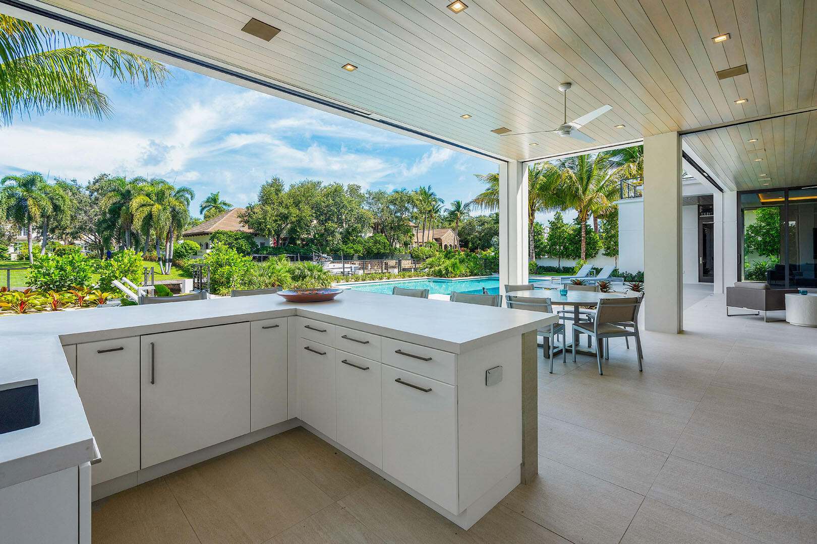 ROYAL PALM YACHT & COUNTR - Residential