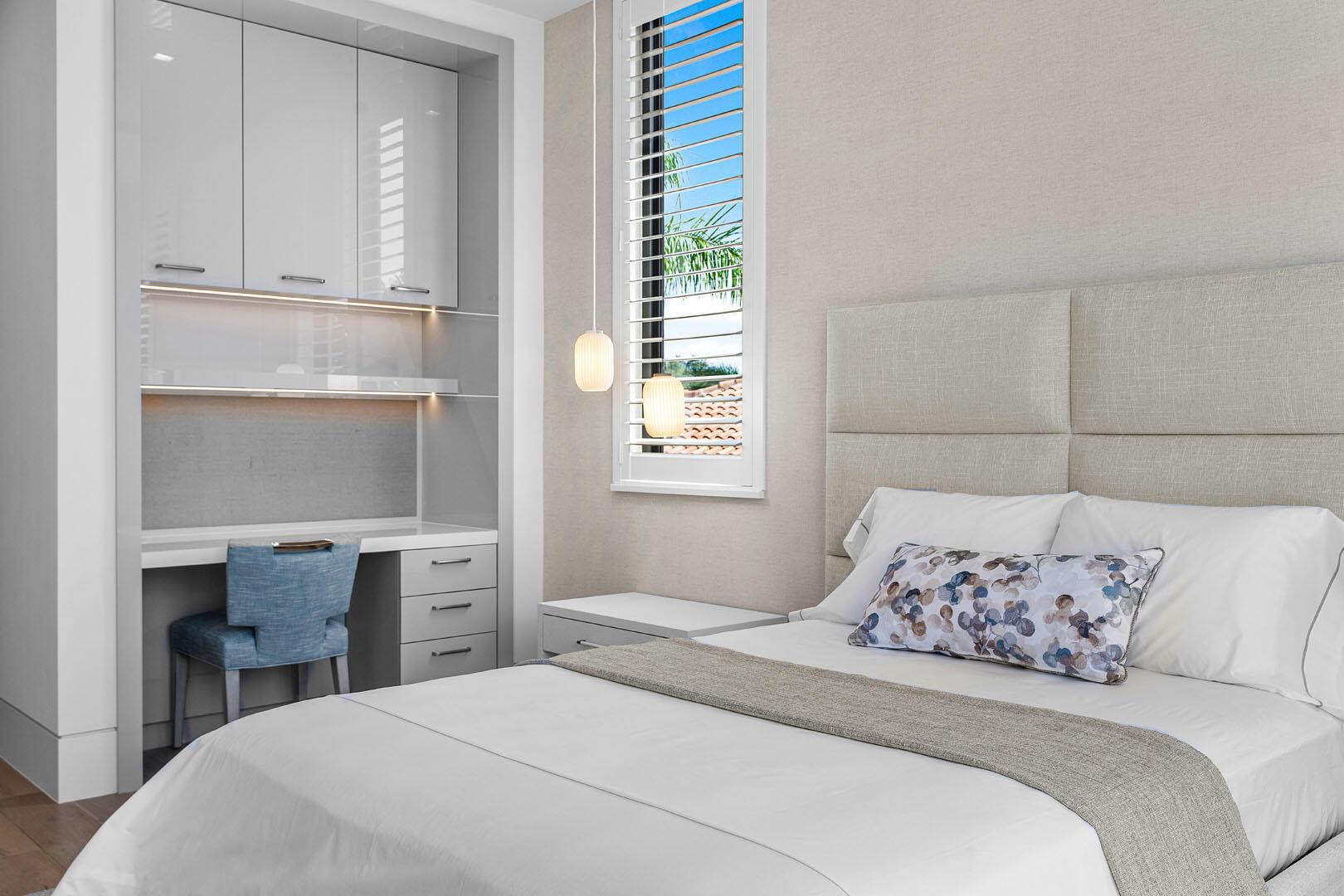 ROYAL PALM YACHT & COUNTR - Residential