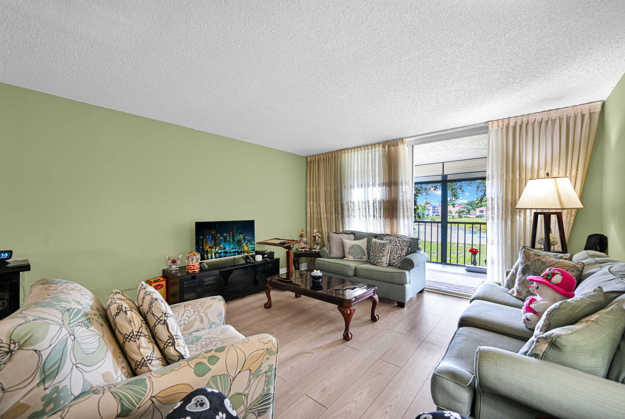 PALM LAKES CONDO - Residential