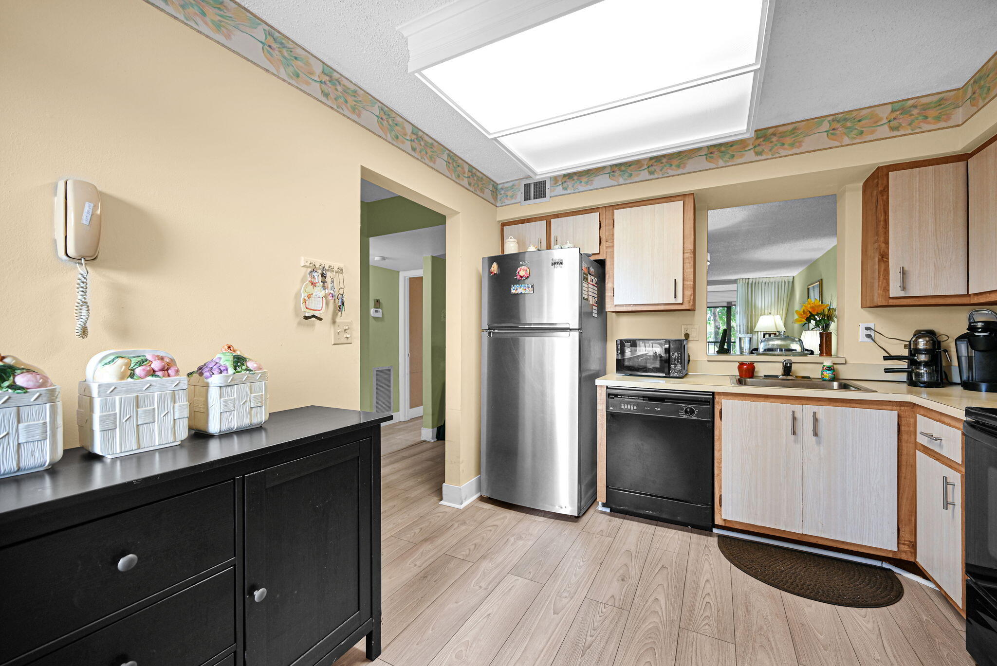 PALM LAKES CONDO - Residential