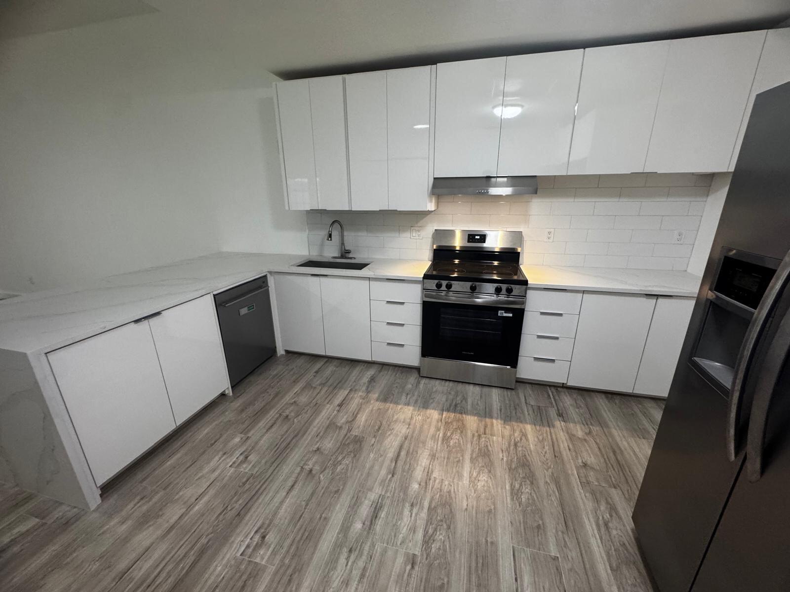 View photos, virtual tours, details... 15466 Crystal Lake Drive