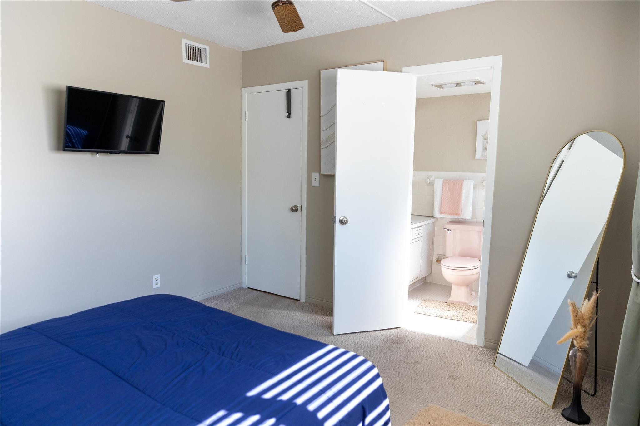 Gateway Arms Condo - Residential