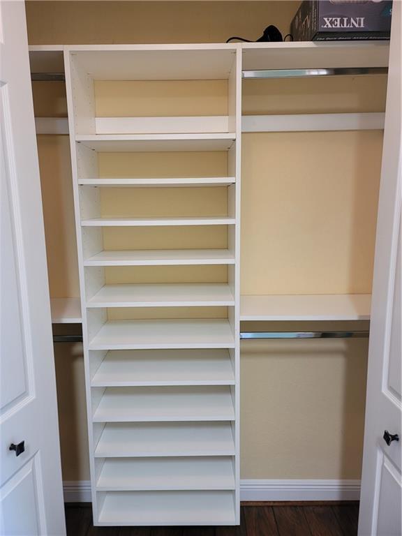 HARBOUR ISLAND - Residential