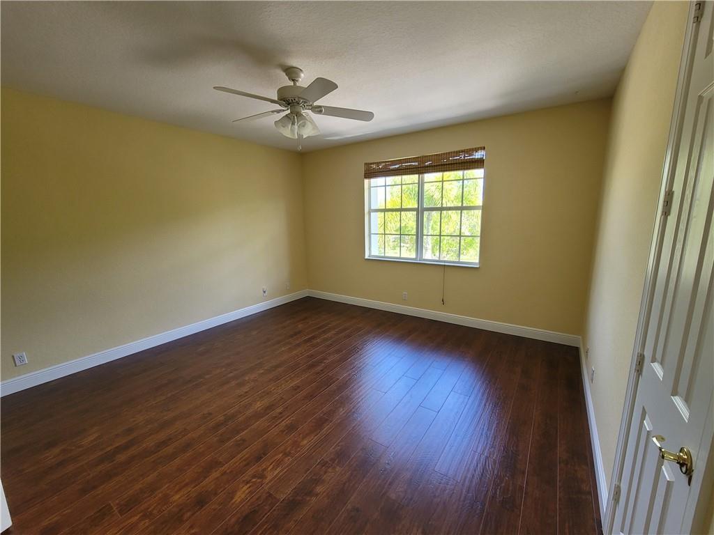 HARBOUR ISLAND - Residential