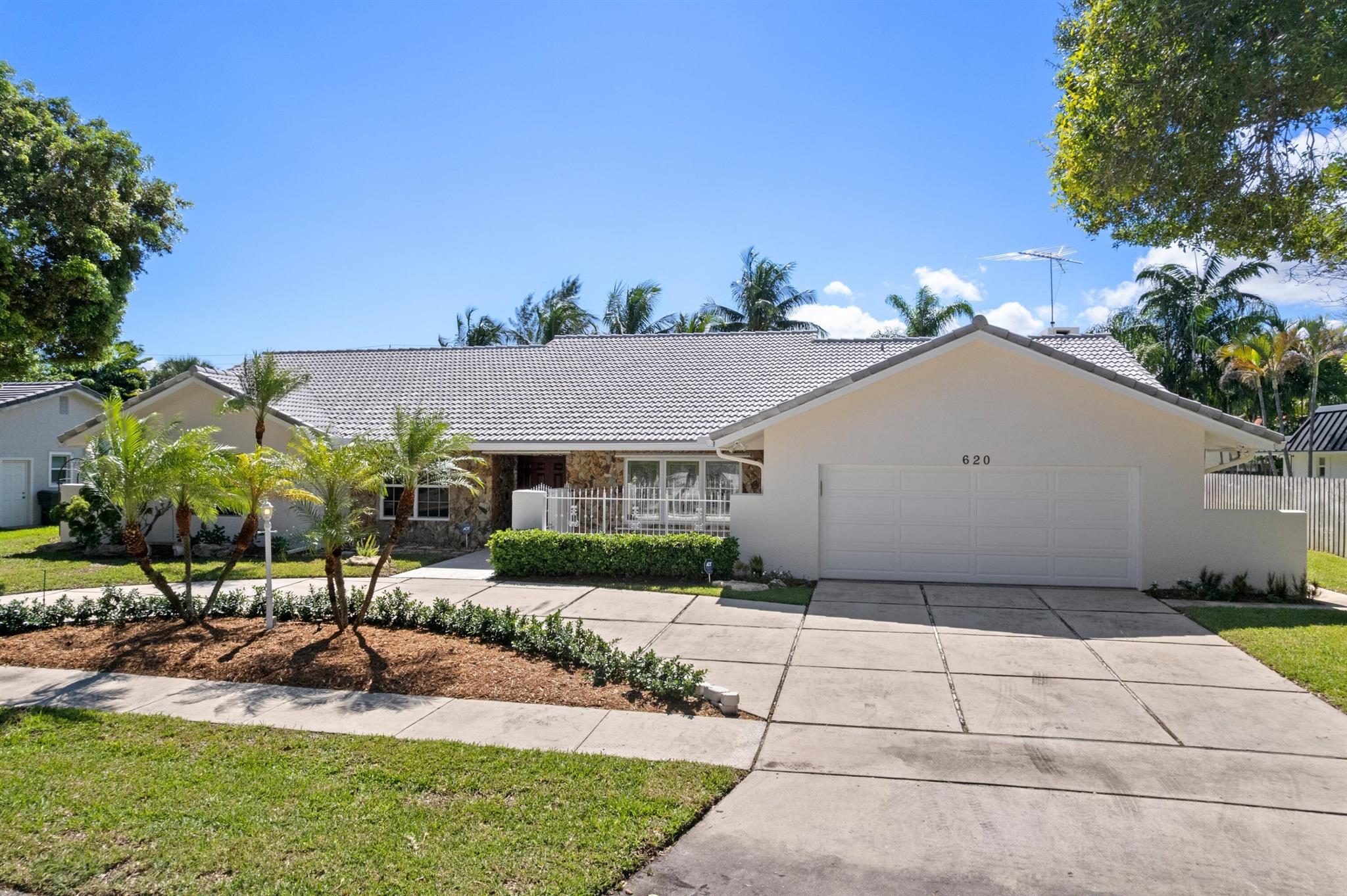 CAMINO LAKES UNIT 1 - Residential