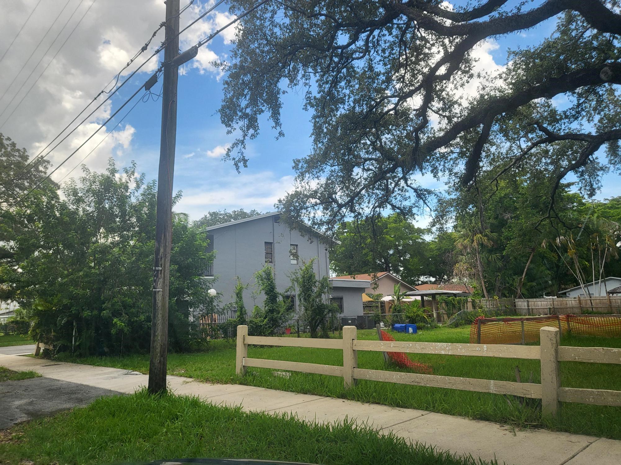 2397 SW 18th Ave
