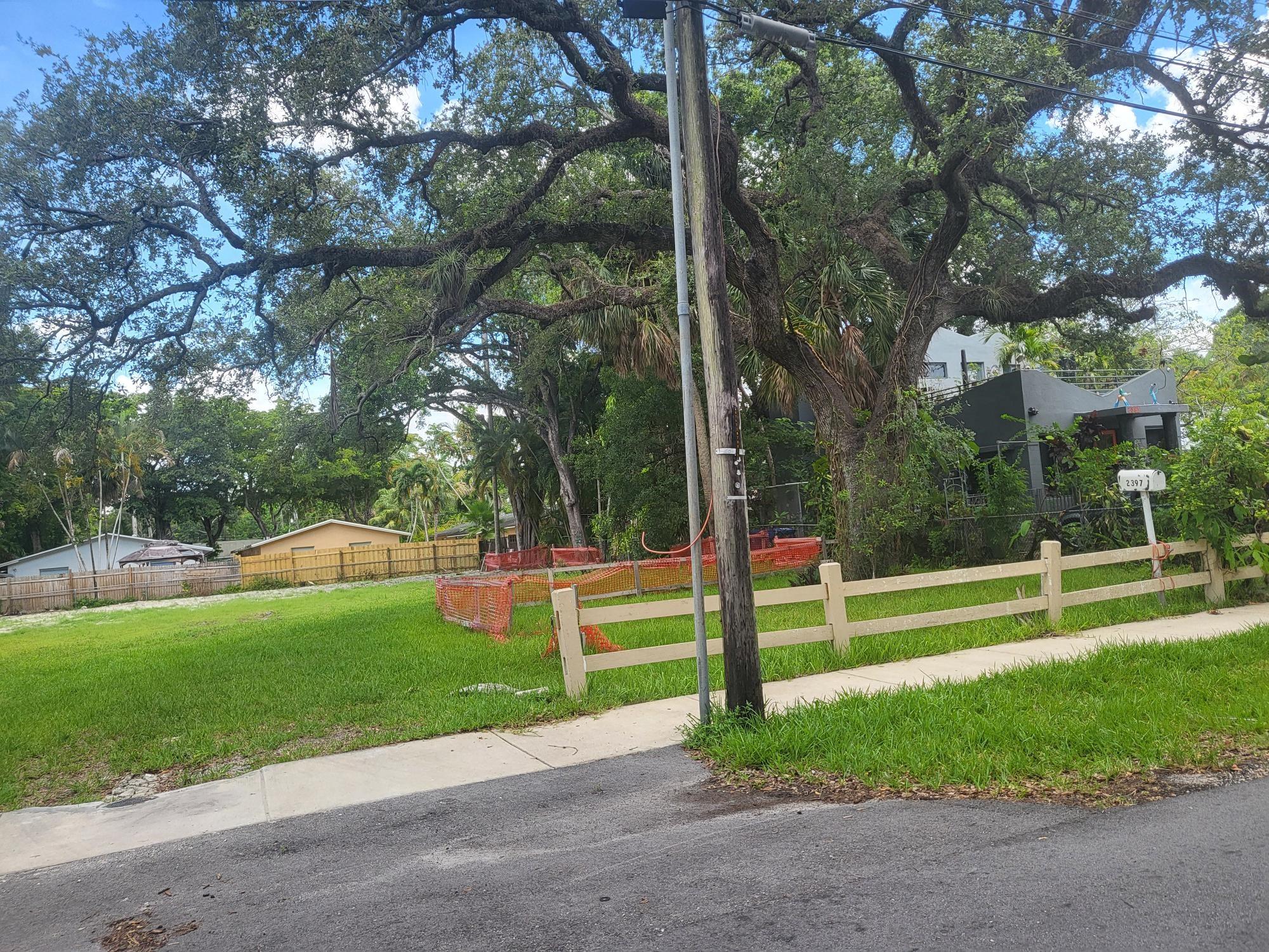 2397 SW 18th Ave