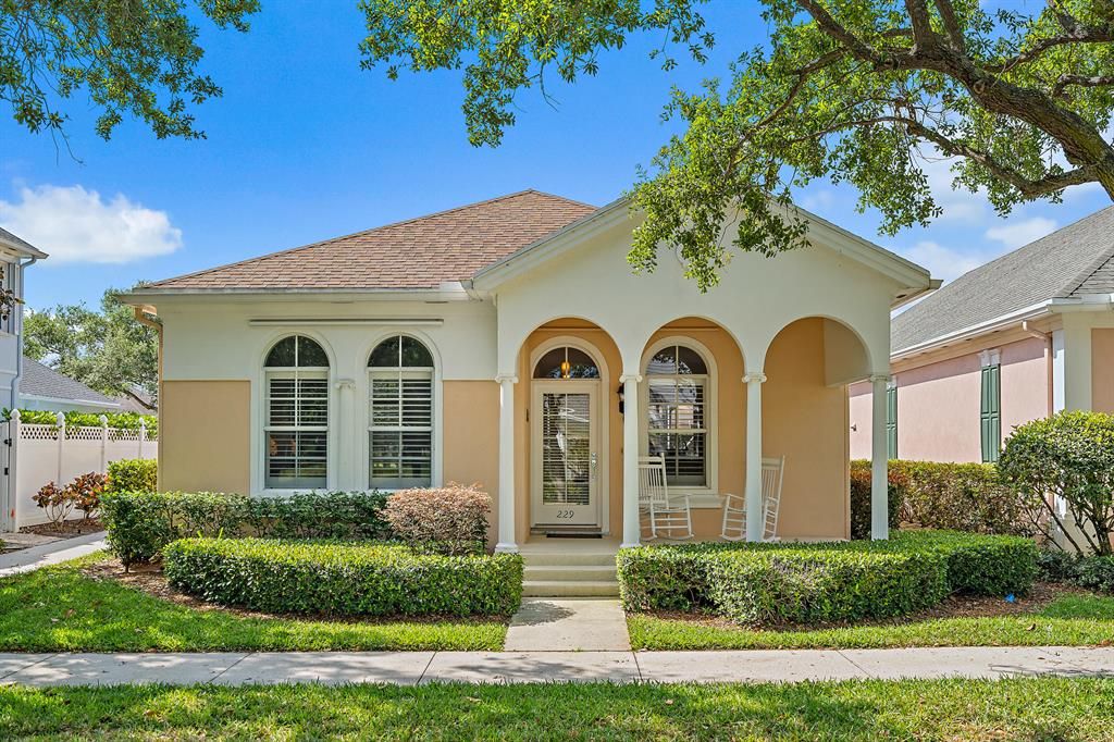 Photo of 229 Poinciana Drive, Jupiter, FL 33458 (MLS # R10703438)