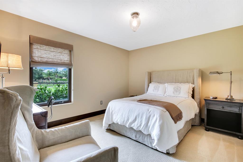 SADDLE TRAIL PARK OF WELLINGTON - Residential