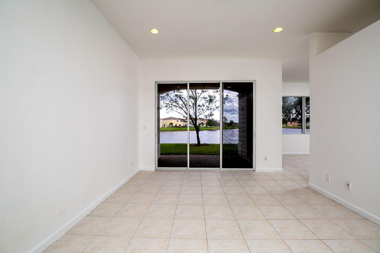 THIRD REPLAT OF PORTOFINO ISLES - Residential