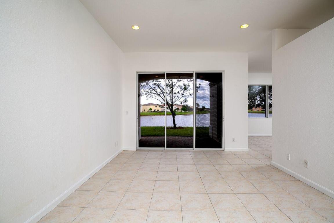 THIRD REPLAT OF PORTOFINO ISLES - Residential