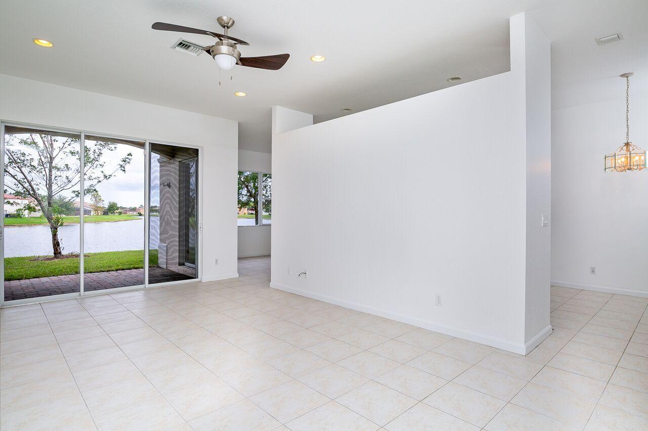 THIRD REPLAT OF PORTOFINO ISLES - Residential