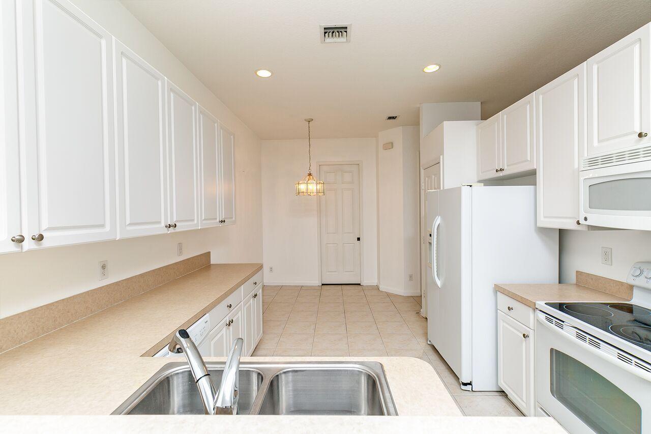 THIRD REPLAT OF PORTOFINO ISLES - Residential