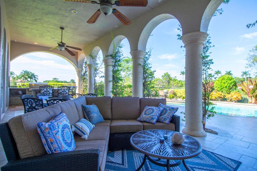 Photo of 138 SE Via San Marino, Port Saint Lucie, FL 34984 (MLS # R10958396)