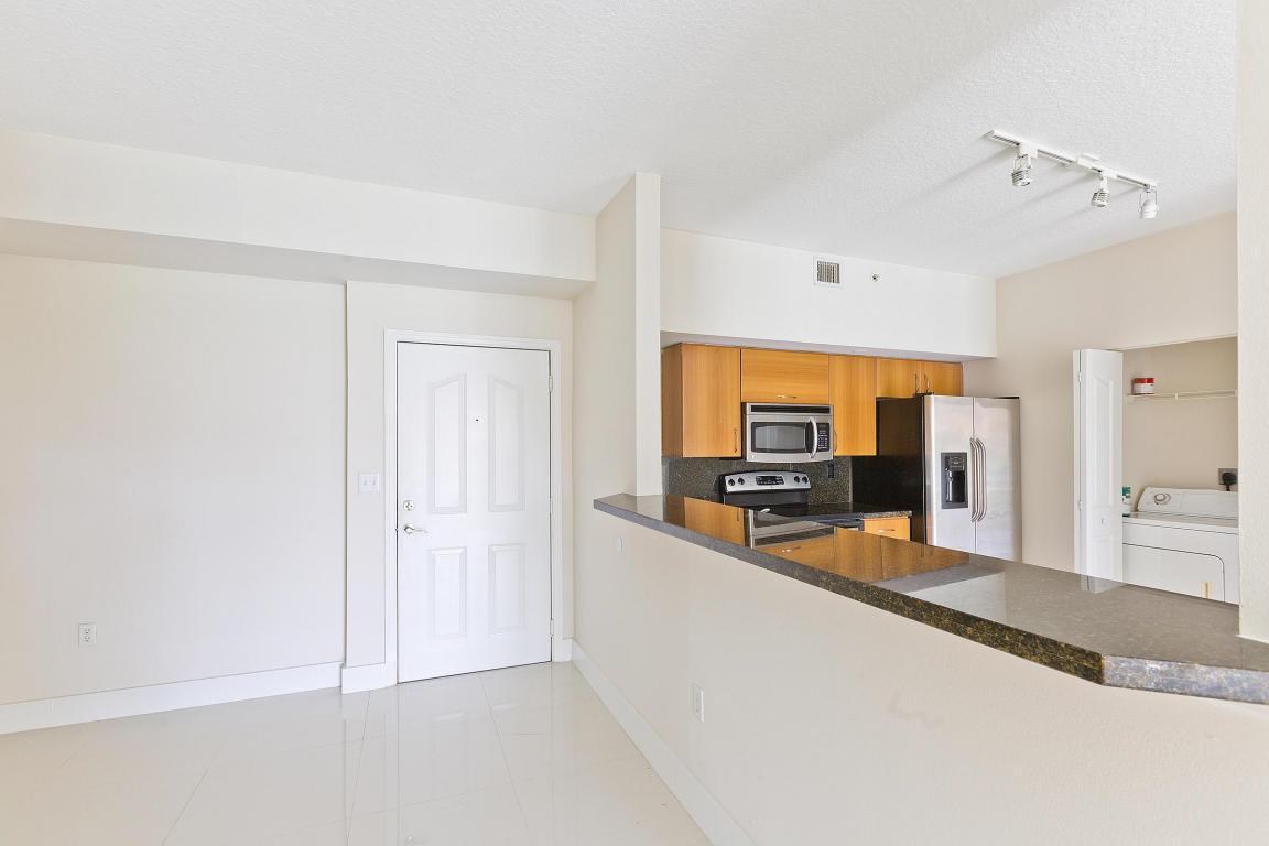 PINEAPPLE GROVE VILLAGE C - Residential Lease