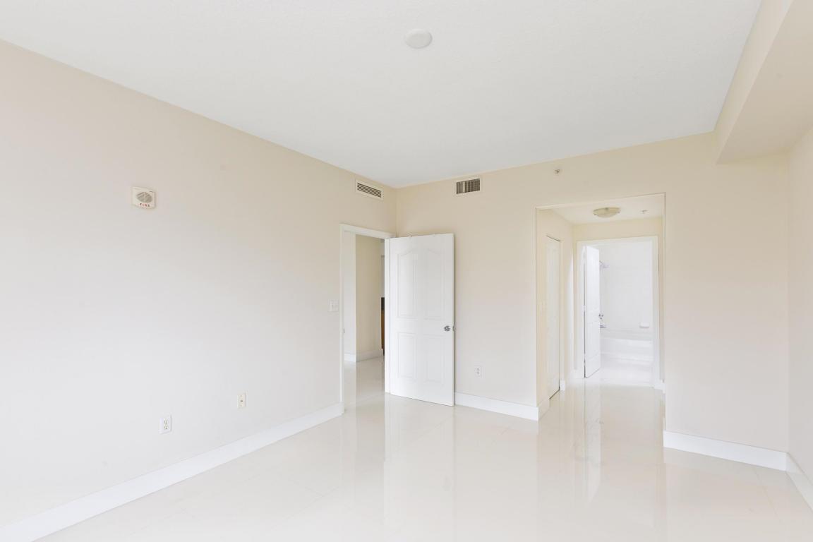 PINEAPPLE GROVE VILLAGE C - Residential Lease