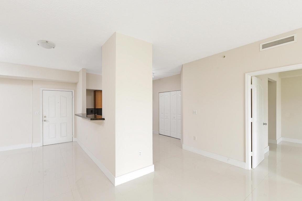 PINEAPPLE GROVE VILLAGE C - Residential Lease