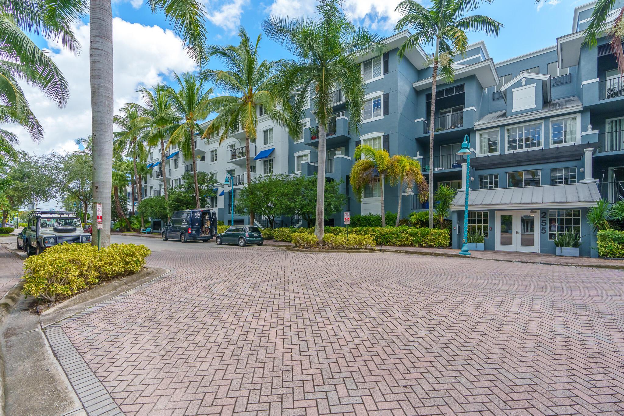 PINEAPPLE GROVE VILLAGE C - Residential Lease