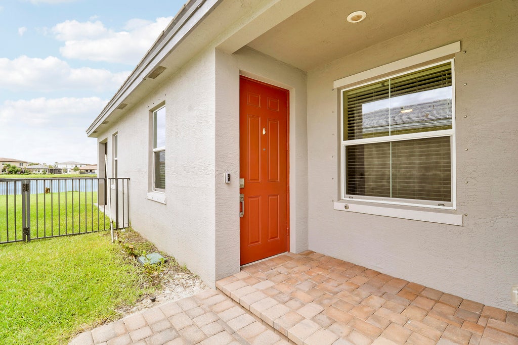 Photo of 8292 NW GREENBANK Circle, Port Saint Lucie, FL 34987 (MLS # B26069785)