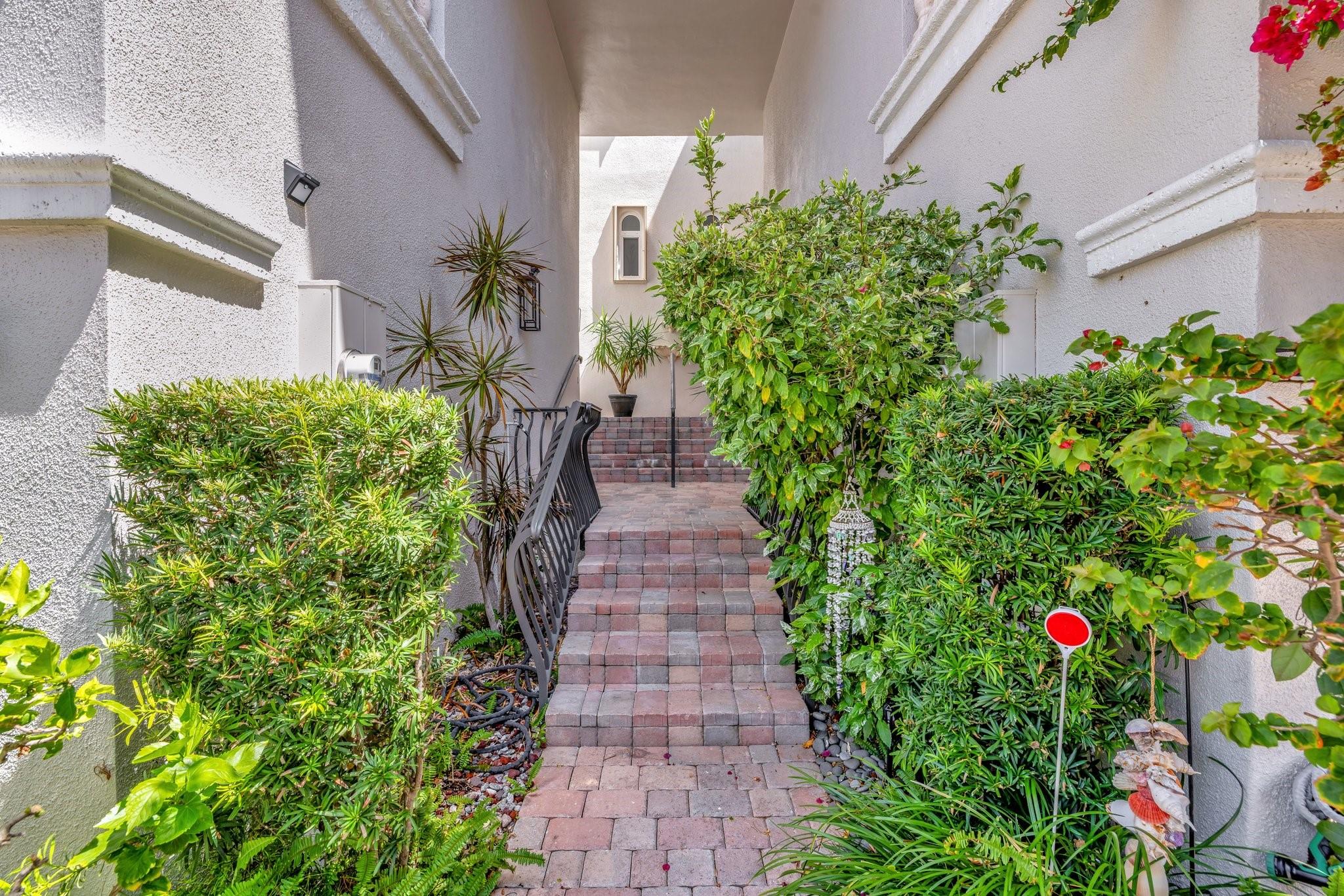 1788 Bay Dr 25