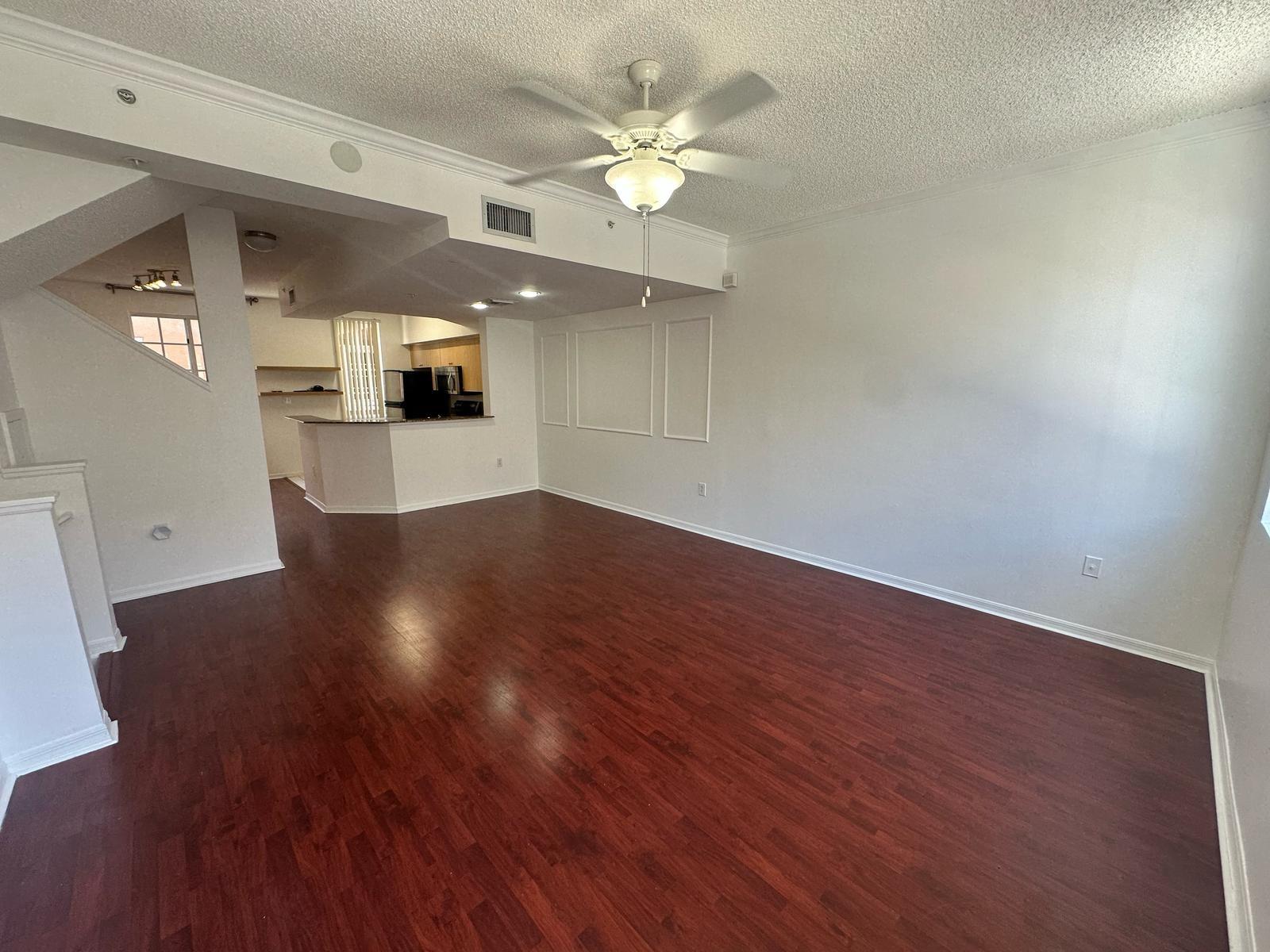 2961 NE 185th St 1605