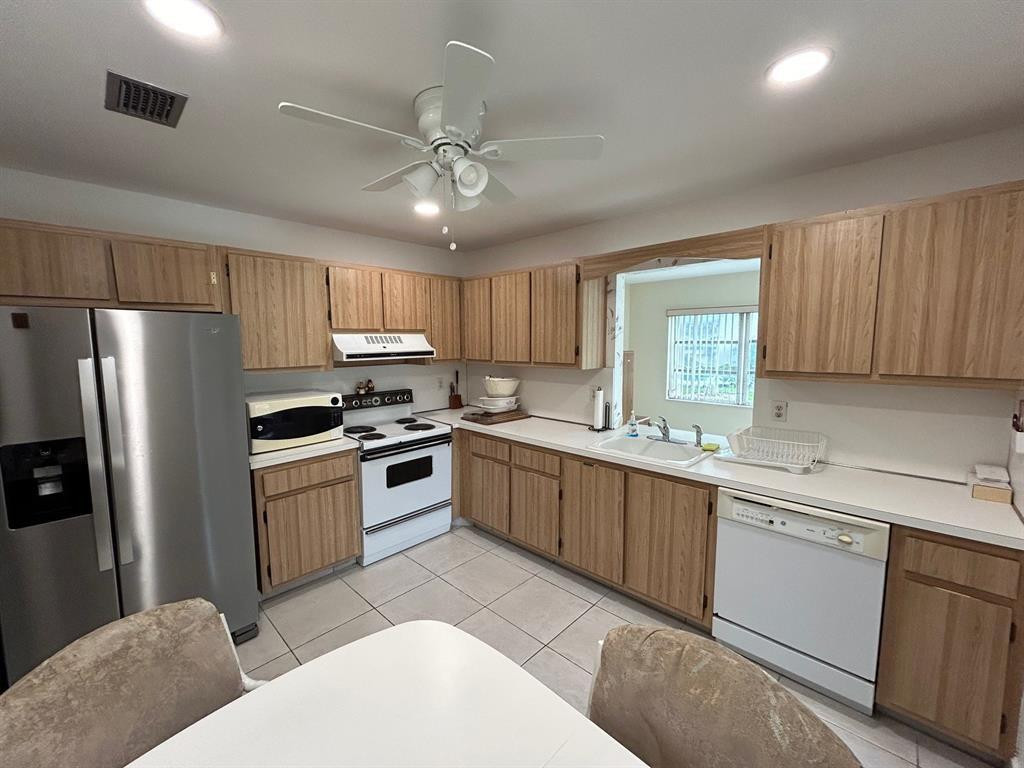 Delray Villas 05 - Residential Lease