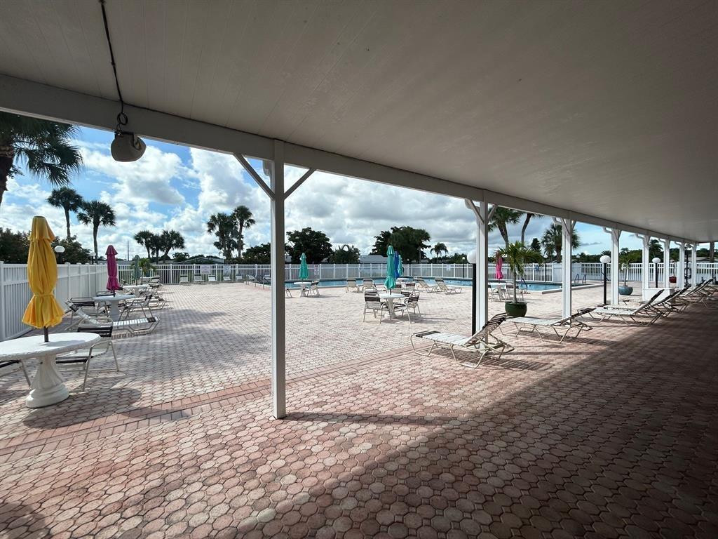 Delray Villas 05 - Residential Lease