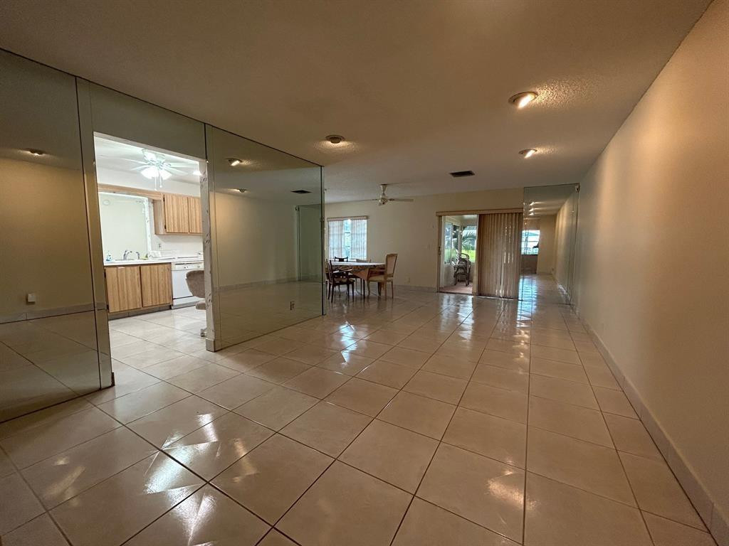 Delray Villas 05 - Residential Lease