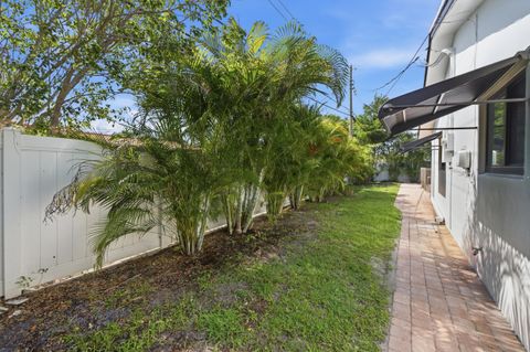 Tiny photo for 6600 NE 21st Terrace, Fort Lauderdale, FL 33308 (MLS # B26027386)