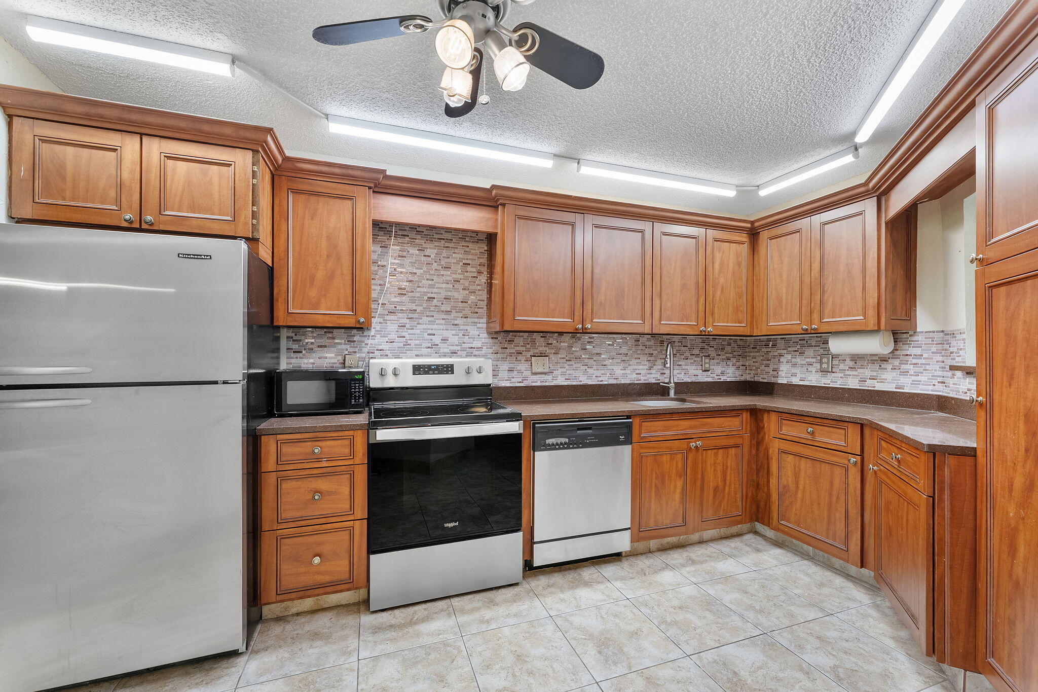 5800 Camino Del Sol 102
