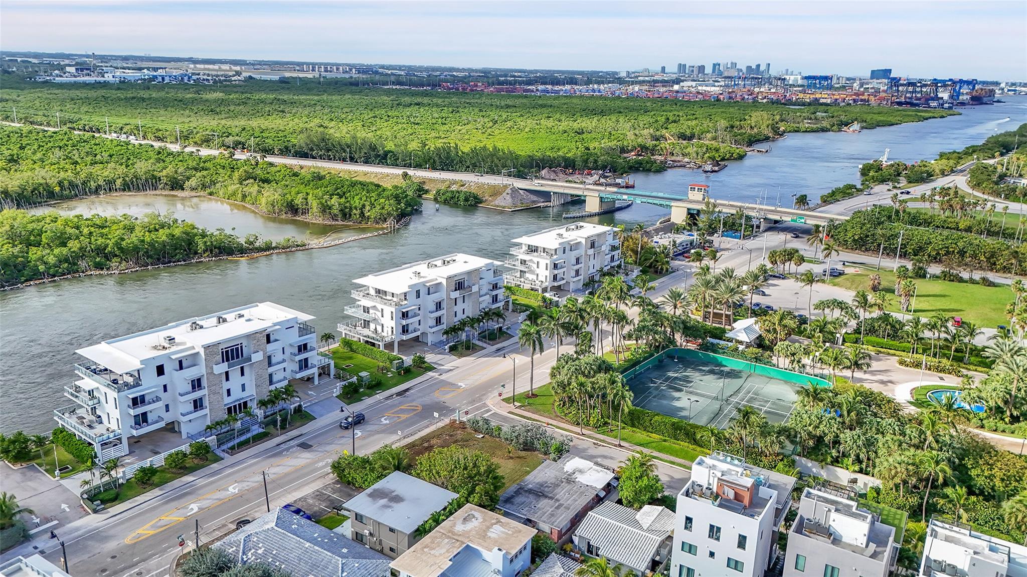HOLLYWOOD CENTRAL BEACH - Land
