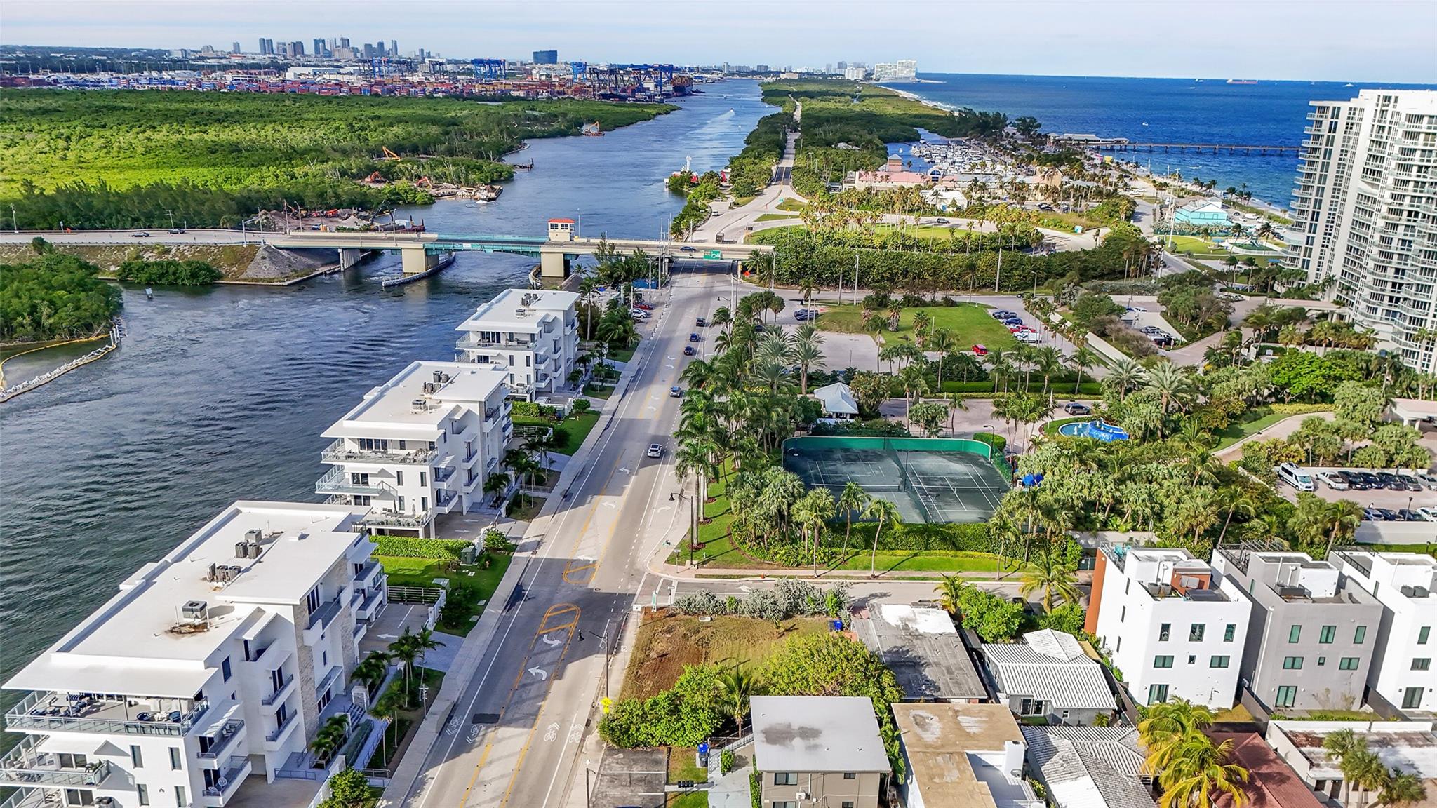 HOLLYWOOD CENTRAL BEACH - Land