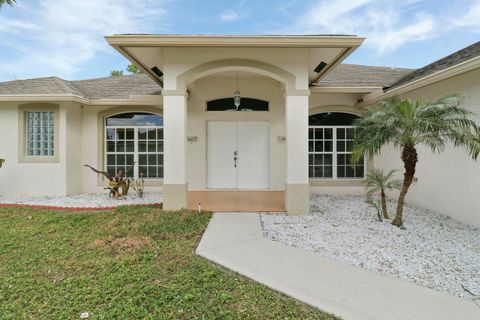 A home in Port St Lucie