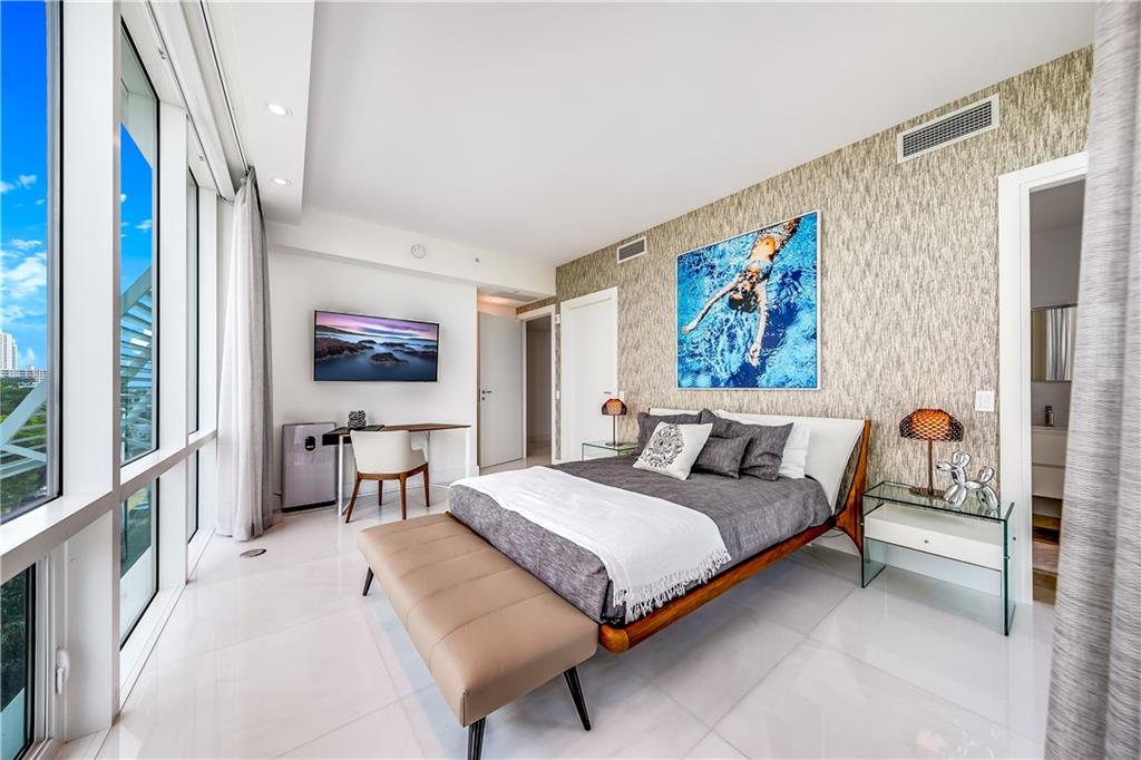 353 Sunset - Residential