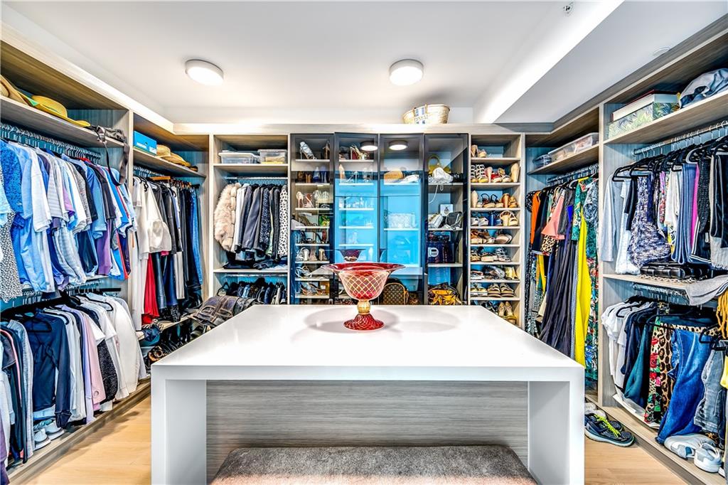 353 Sunset - Residential