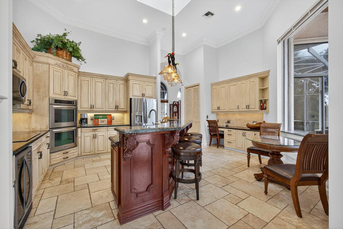 125 Renaissance Circle