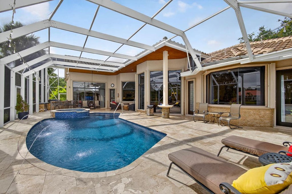 Photo of 125 Renaissance Circle, Jupiter, FL 33458 (MLS # R11107391)