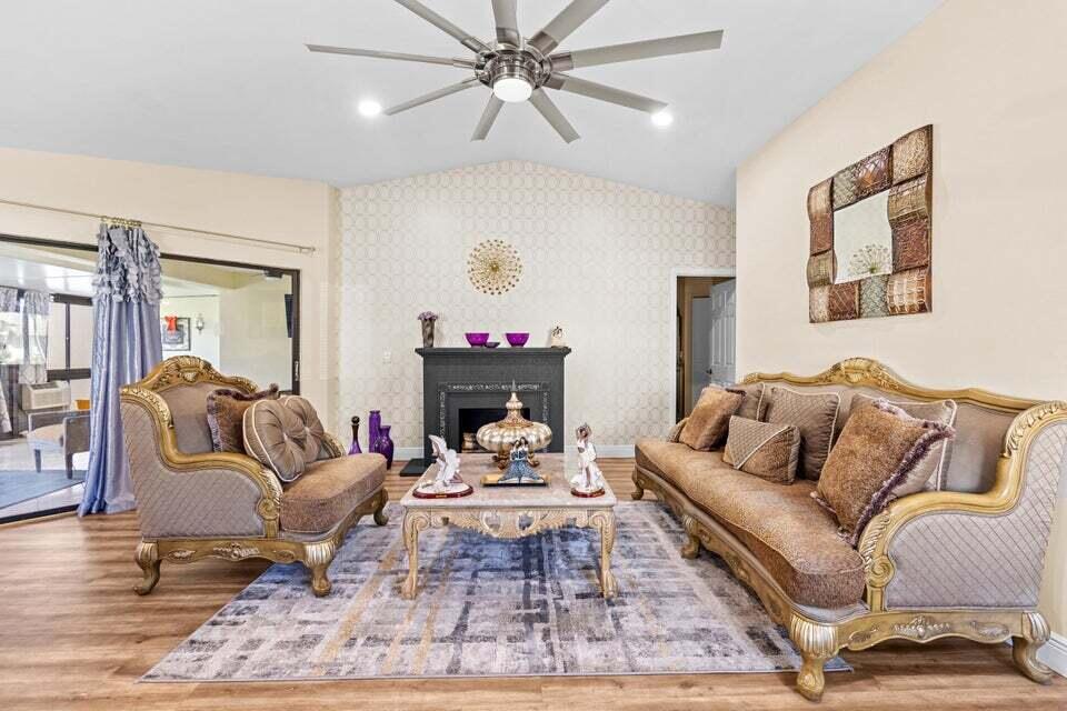 RAINBERRY BAY SEC 10 - Residential Lease