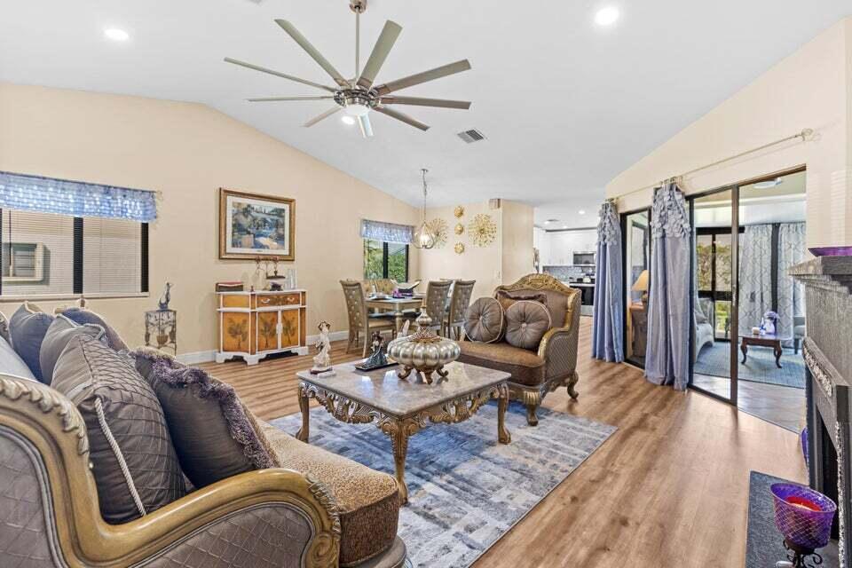 RAINBERRY BAY SEC 10 - Residential Lease